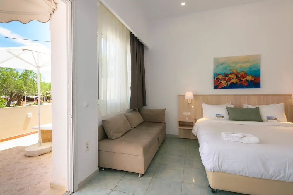 HOTEL: Iakinthos Tsilivi Beach
