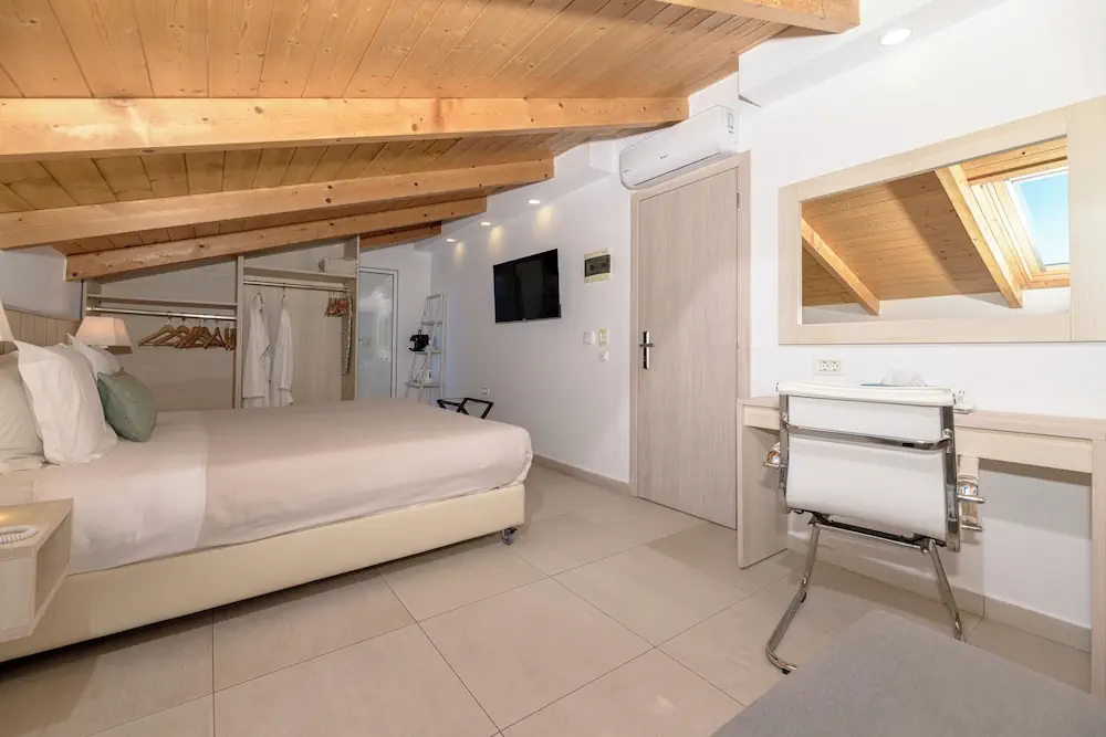 HOTEL: Iakinthos Tsilivi Beach