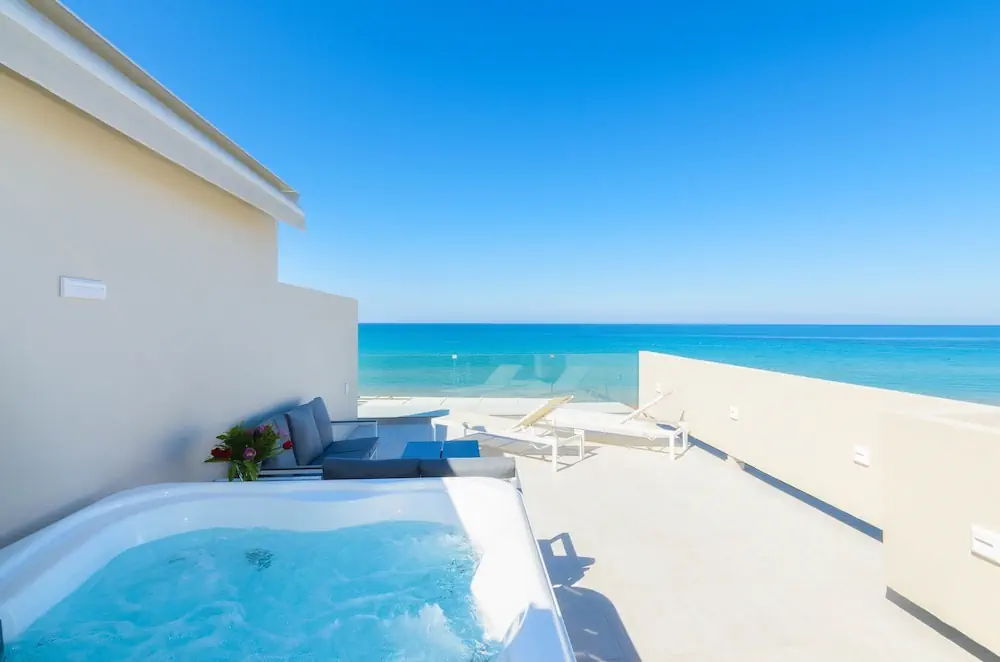 HOTEL: Iakinthos Tsilivi Beach