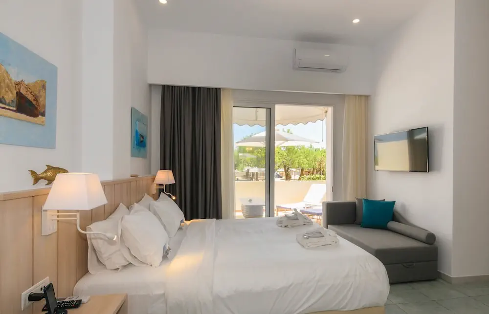 HOTEL: Iakinthos Tsilivi Beach