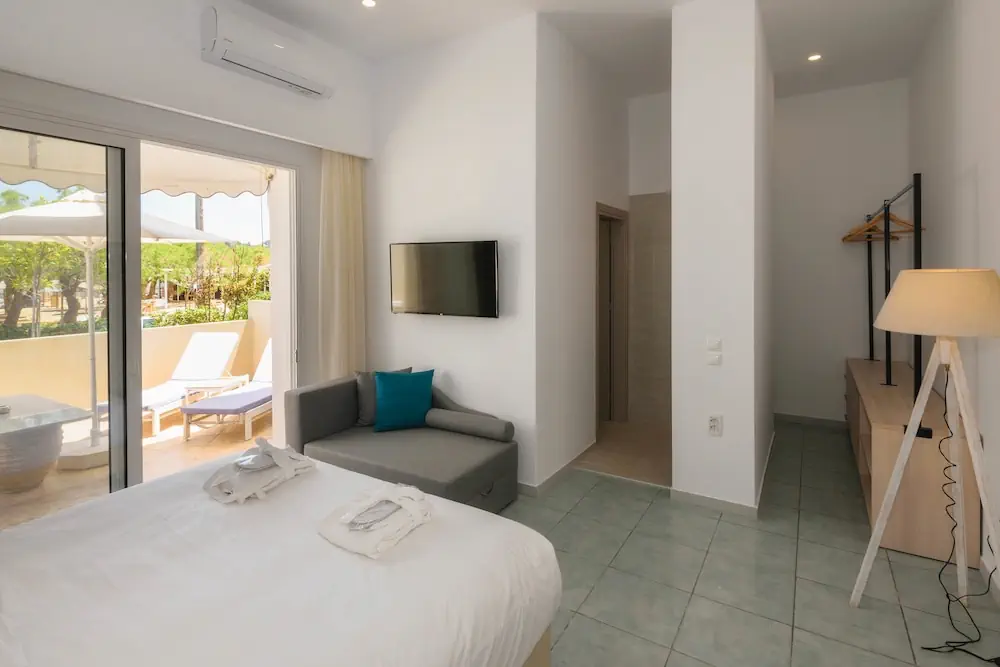 HOTEL: Iakinthos Tsilivi Beach