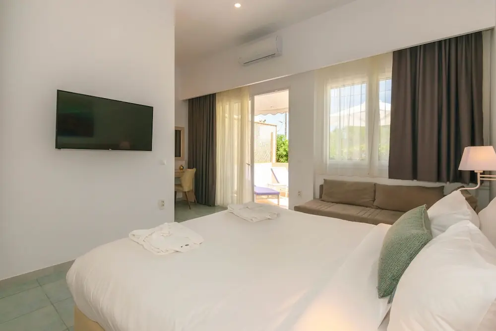 HOTEL: Iakinthos Tsilivi Beach