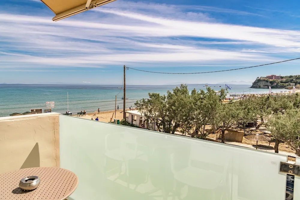 HOTEL: Iakinthos Tsilivi Beach