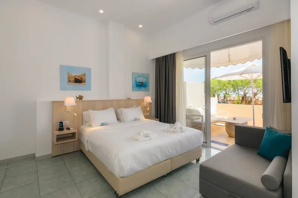 HOTEL: Iakinthos Tsilivi Beach