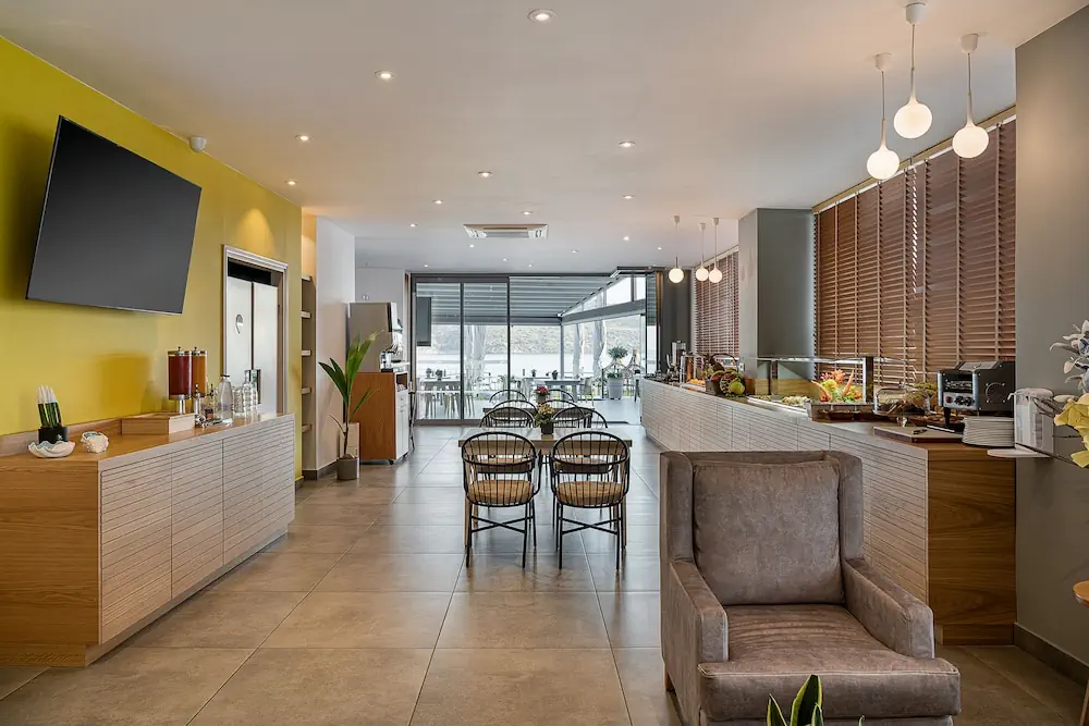 HOTEL: Elia Agia Marina Hotel