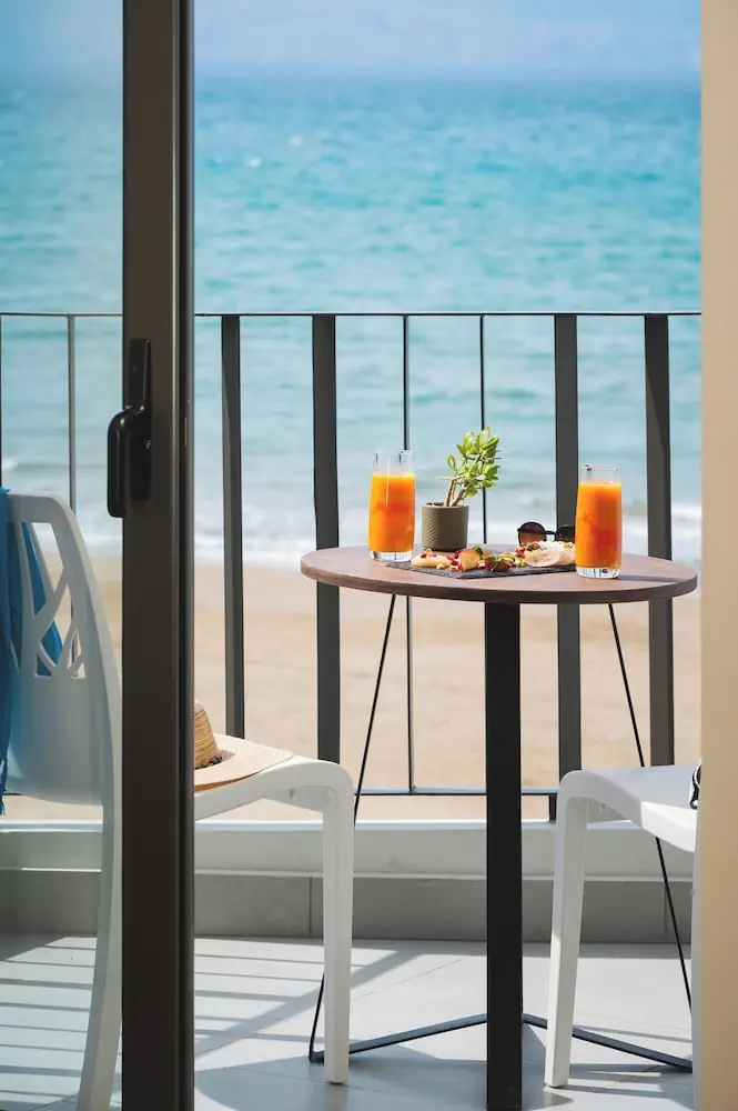 HOTEL: Elia Agia Marina Hotel