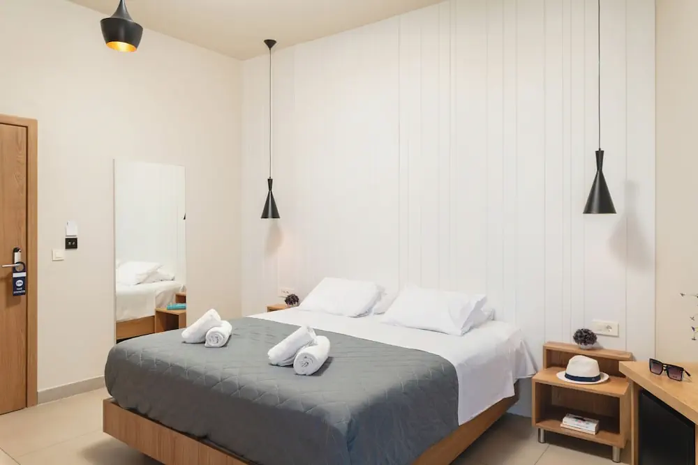 HOTEL: Elia Agia Marina Hotel