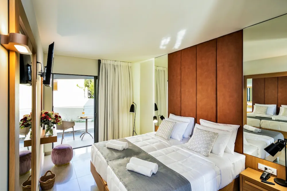 HOTEL: Elia Agia Marina Hotel