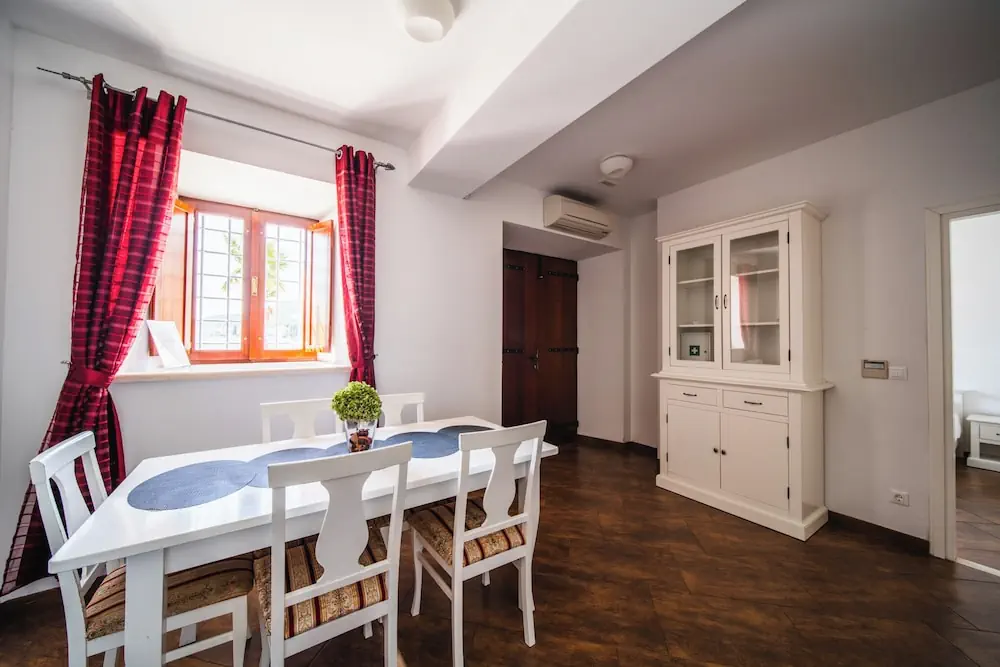 HOTEL: Vila Riva Apartments