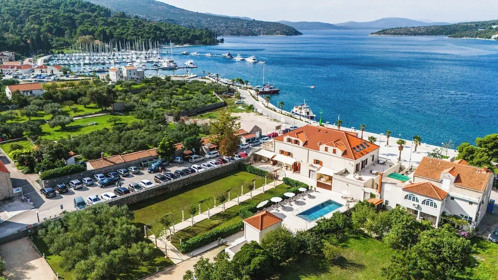 HOTEL: Vila Riva Apartments