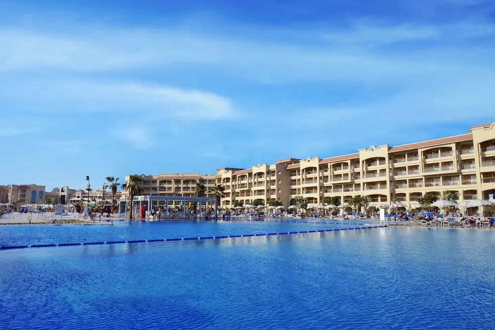 Pickalbatros White Beach Resort photo 2