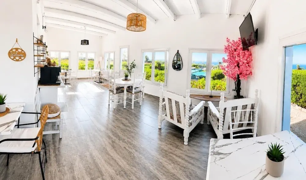 HOTEL: Mare Nostrum Santo
