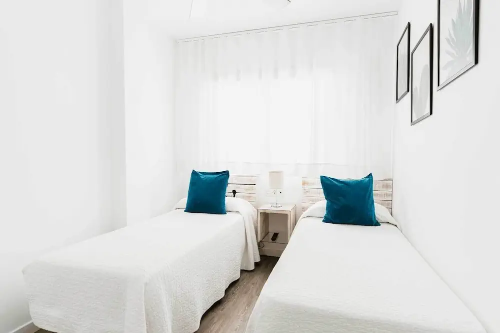 HOTEL: Bristol Sunset Beach