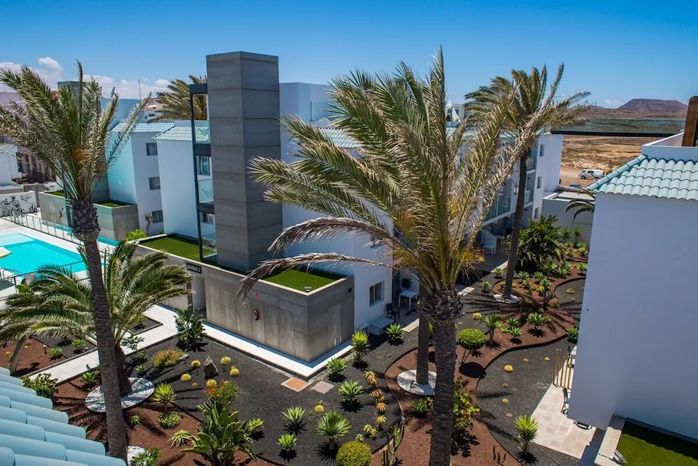 HOTEL: Bristol Sunset Beach