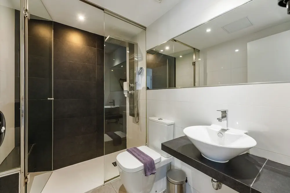 HOTEL: Bristol Sunset Beach
