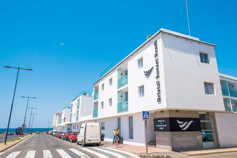 HOTEL: Bristol Sunset Beach