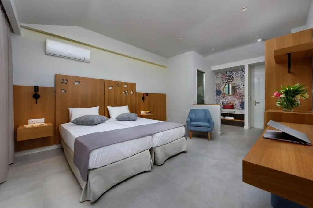HOTEL OLYMPION VILLAGE