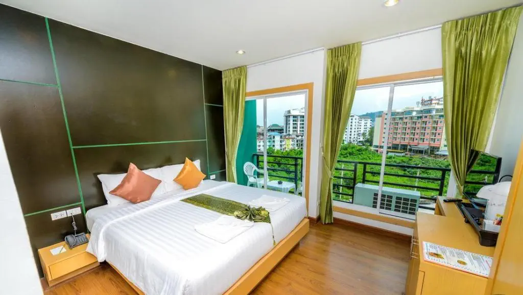 ZEPHYR GRAND HOTEL (ex.THE THREE BY APK)