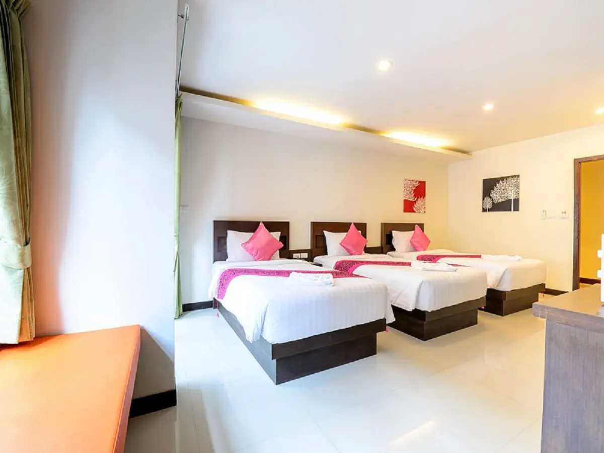 ZEPHYR GRAND HOTEL (ex.THE THREE BY APK)