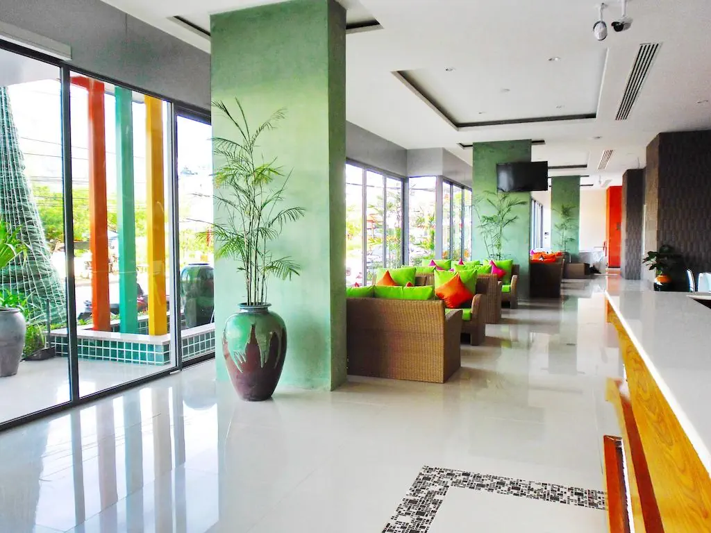 ZEPHYR GRAND HOTEL (ex.THE THREE BY APK)