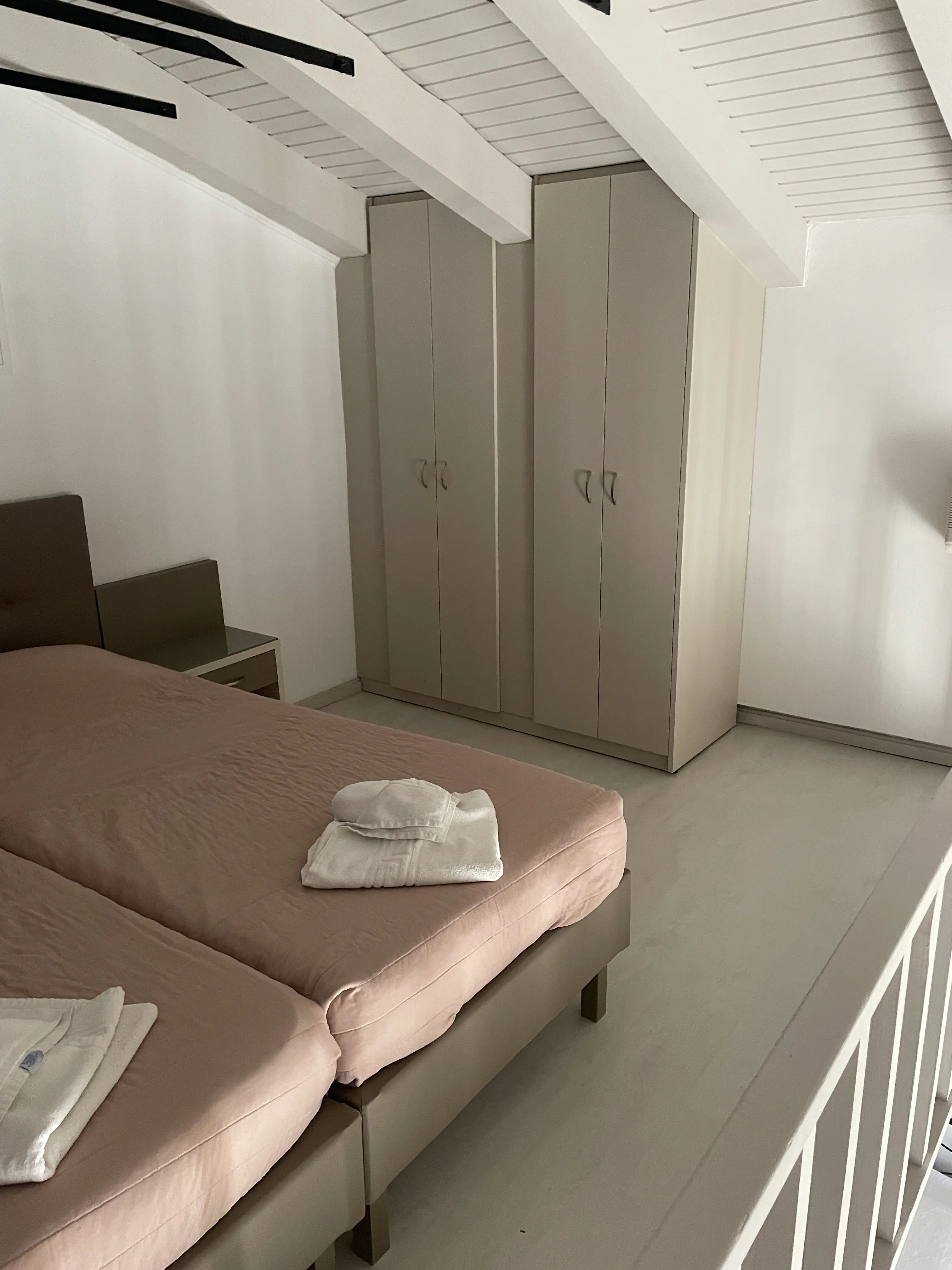 Perla Beach (Agia Marina) - zdjęcie 39