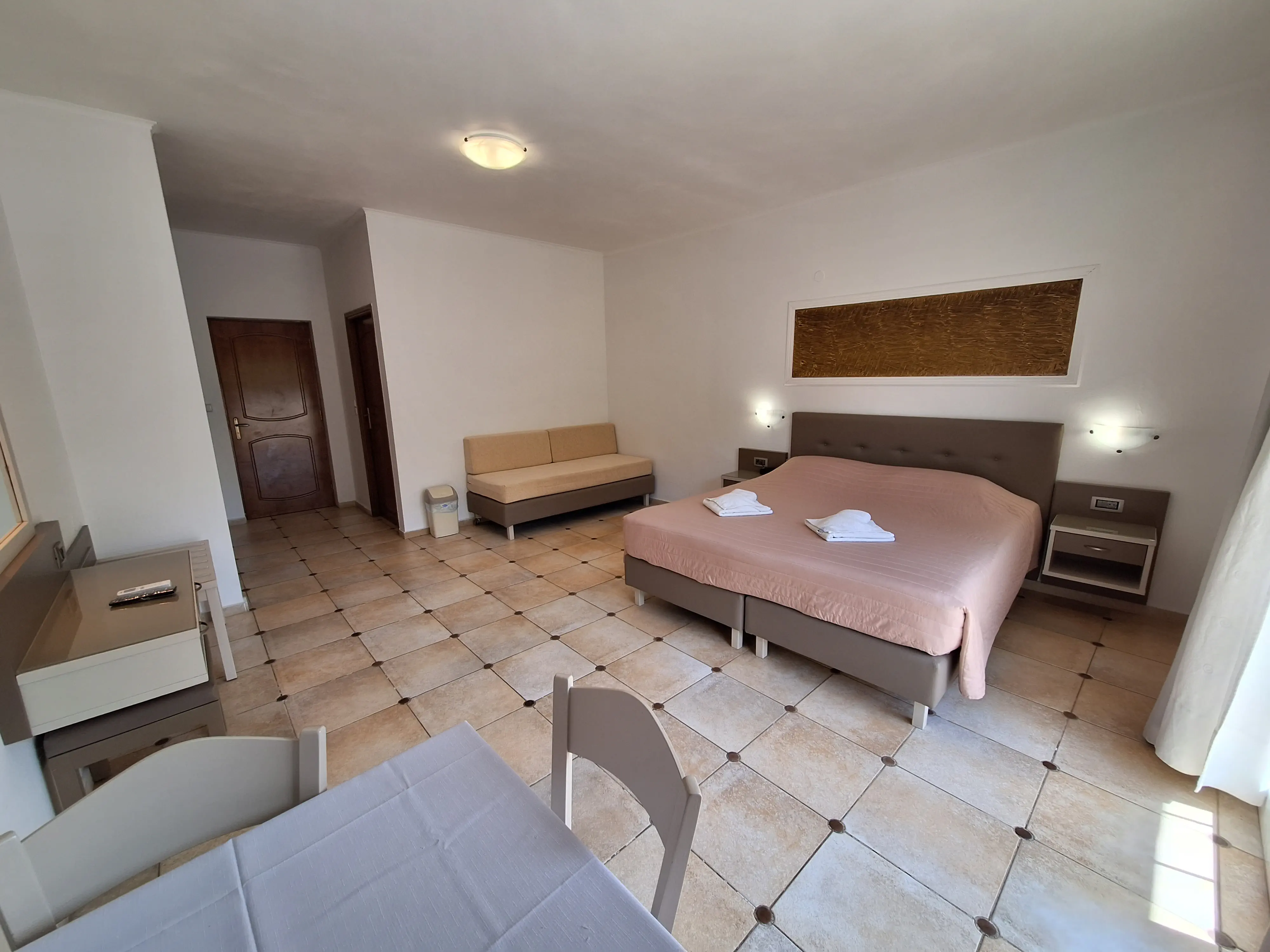 Perla Beach (Agia Marina) - zdjęcie 16