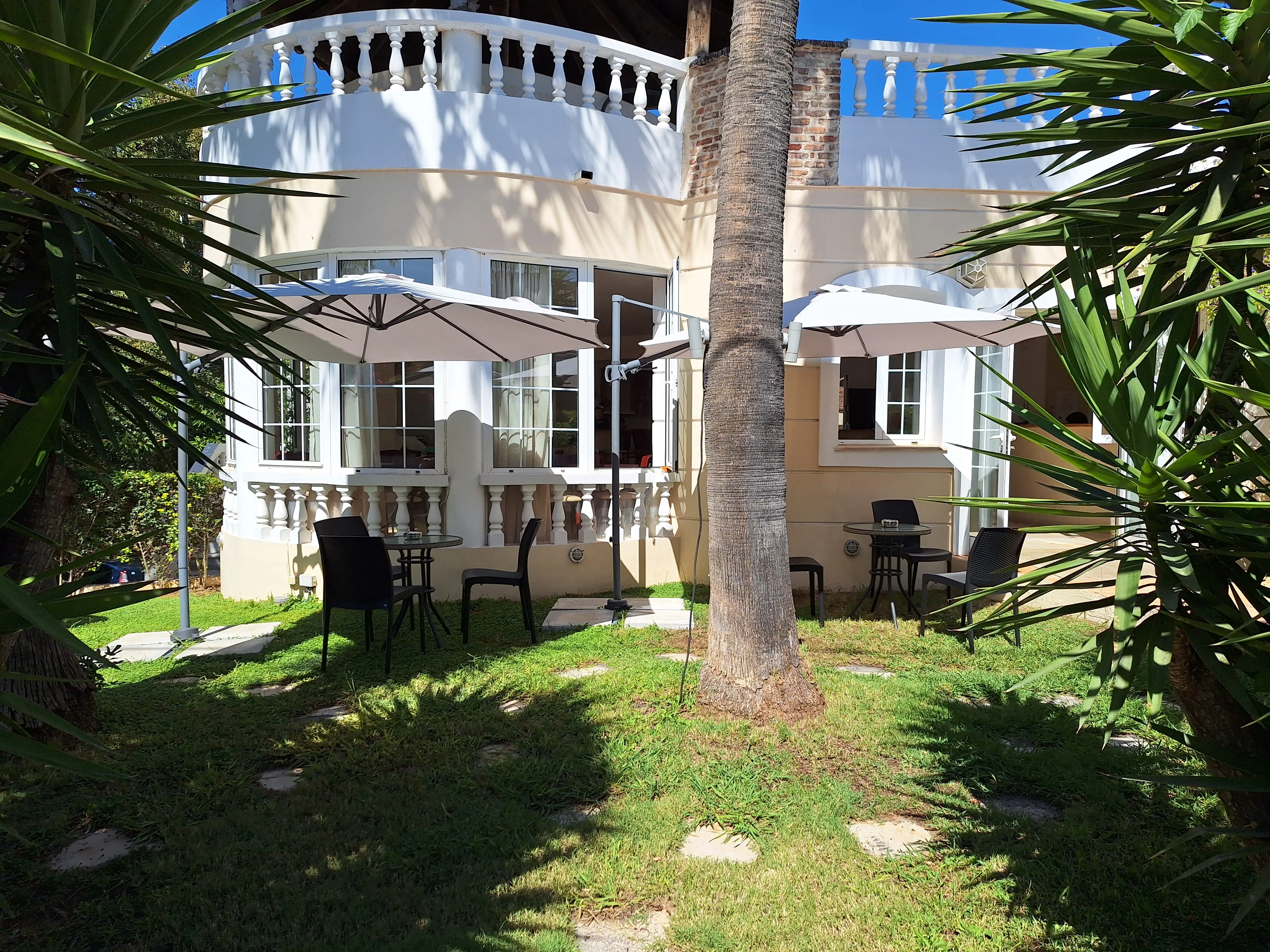 Perla Beach (Agia Marina) - zdjęcie 5