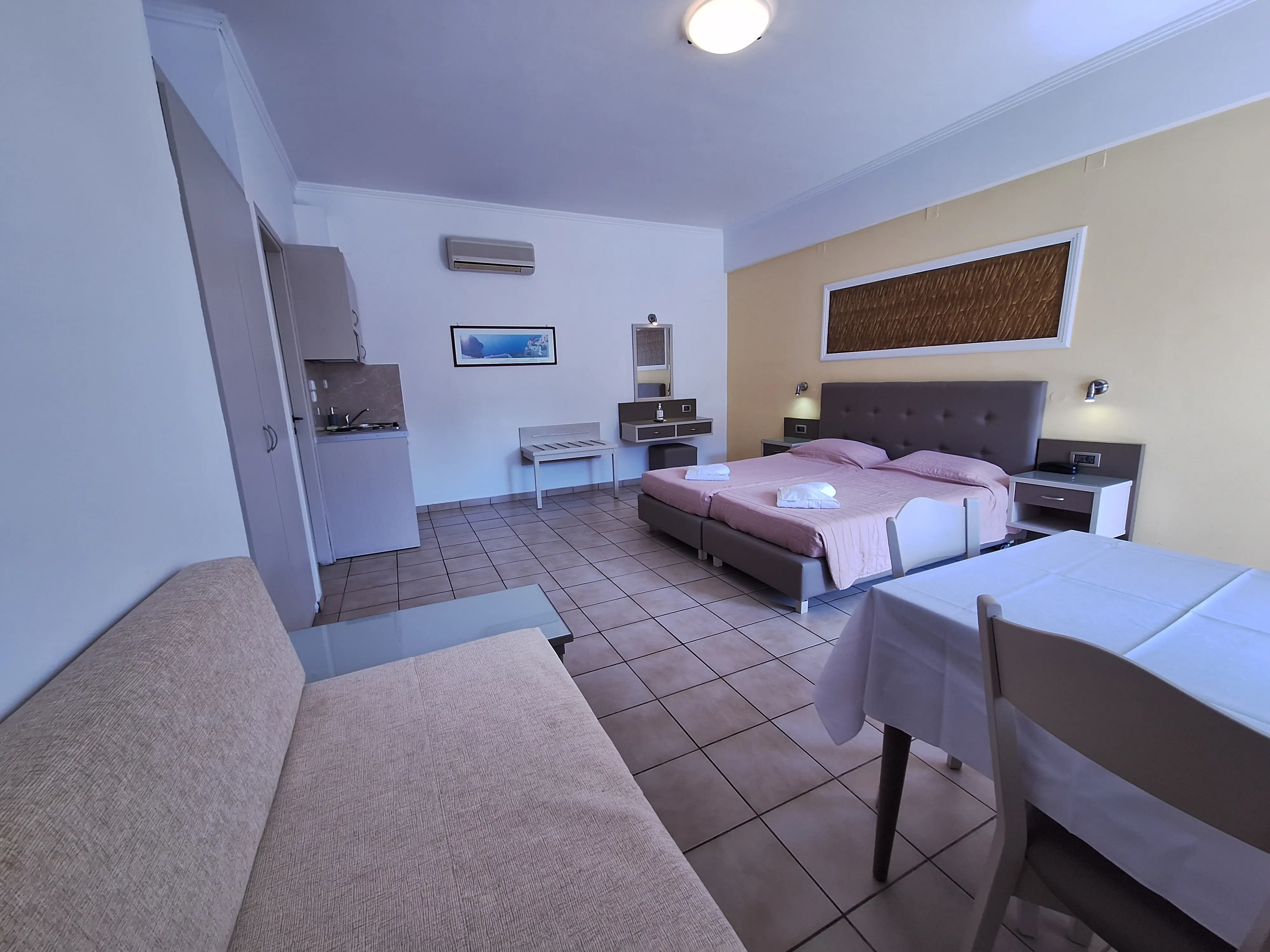 Perla Beach (Agia Marina) - zdjęcie 26