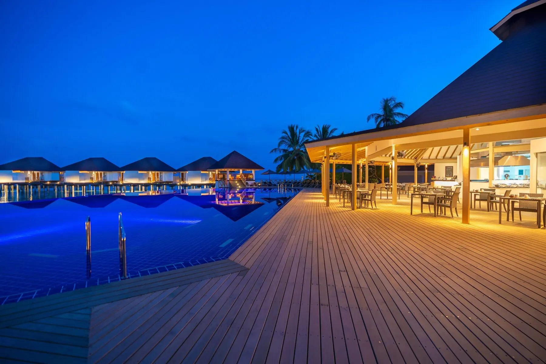 Ellaidhoo Maldives by Cinnamon (ex. Chaaya Reef) - zdjęcie 24