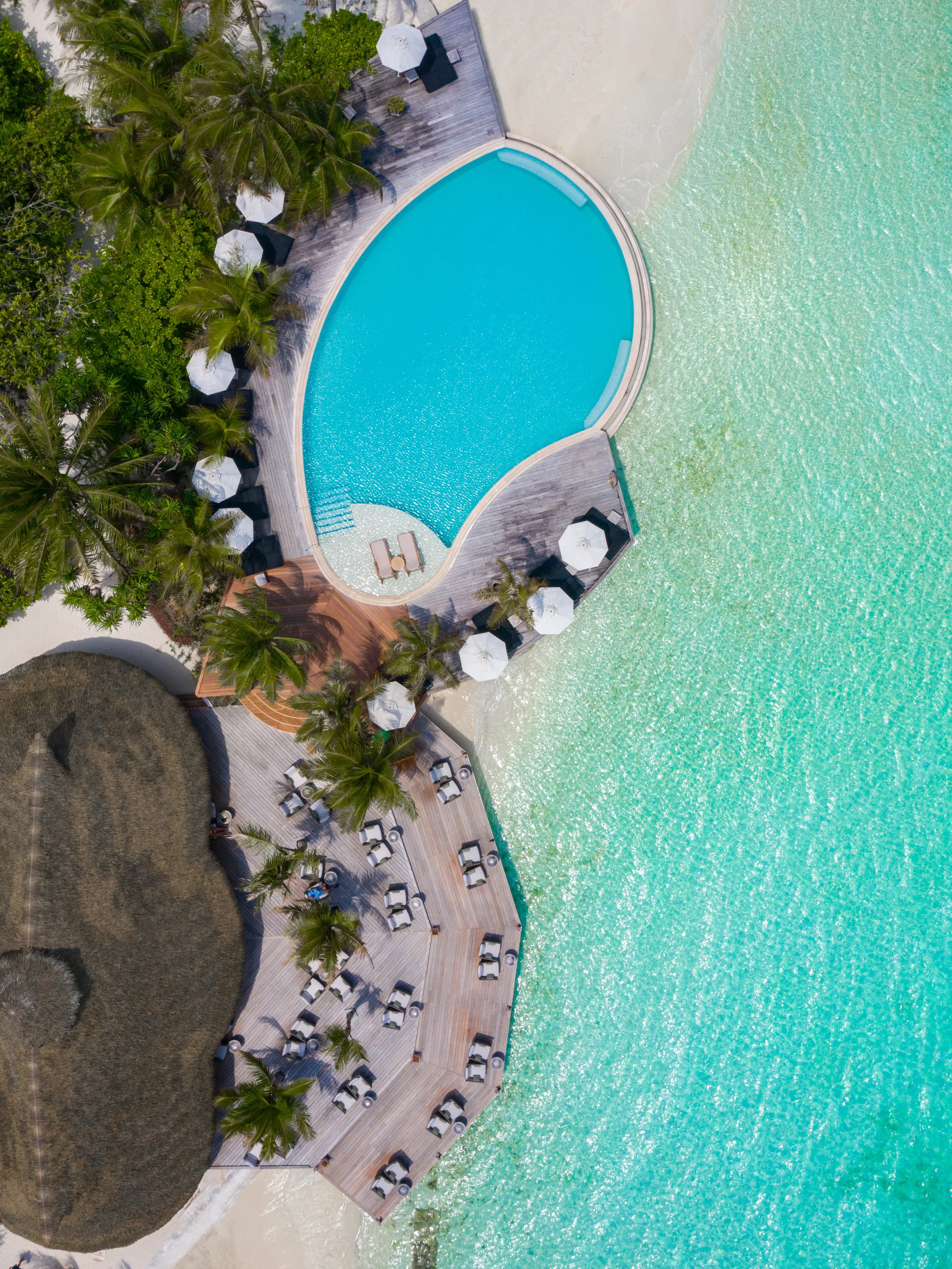 Komandoo Island Resort photo 3