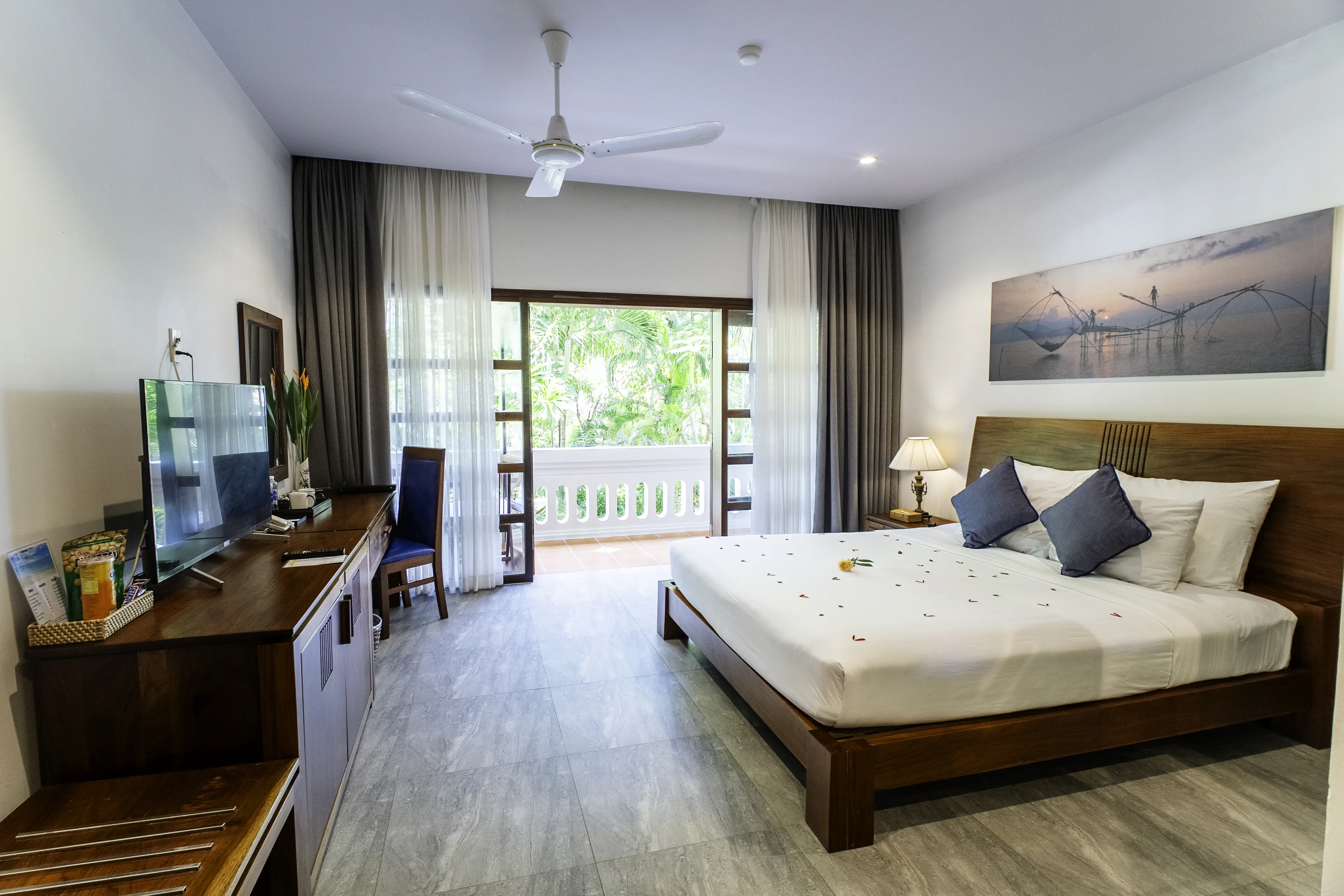 ALLEZBOO BEACH RESORT & SPA