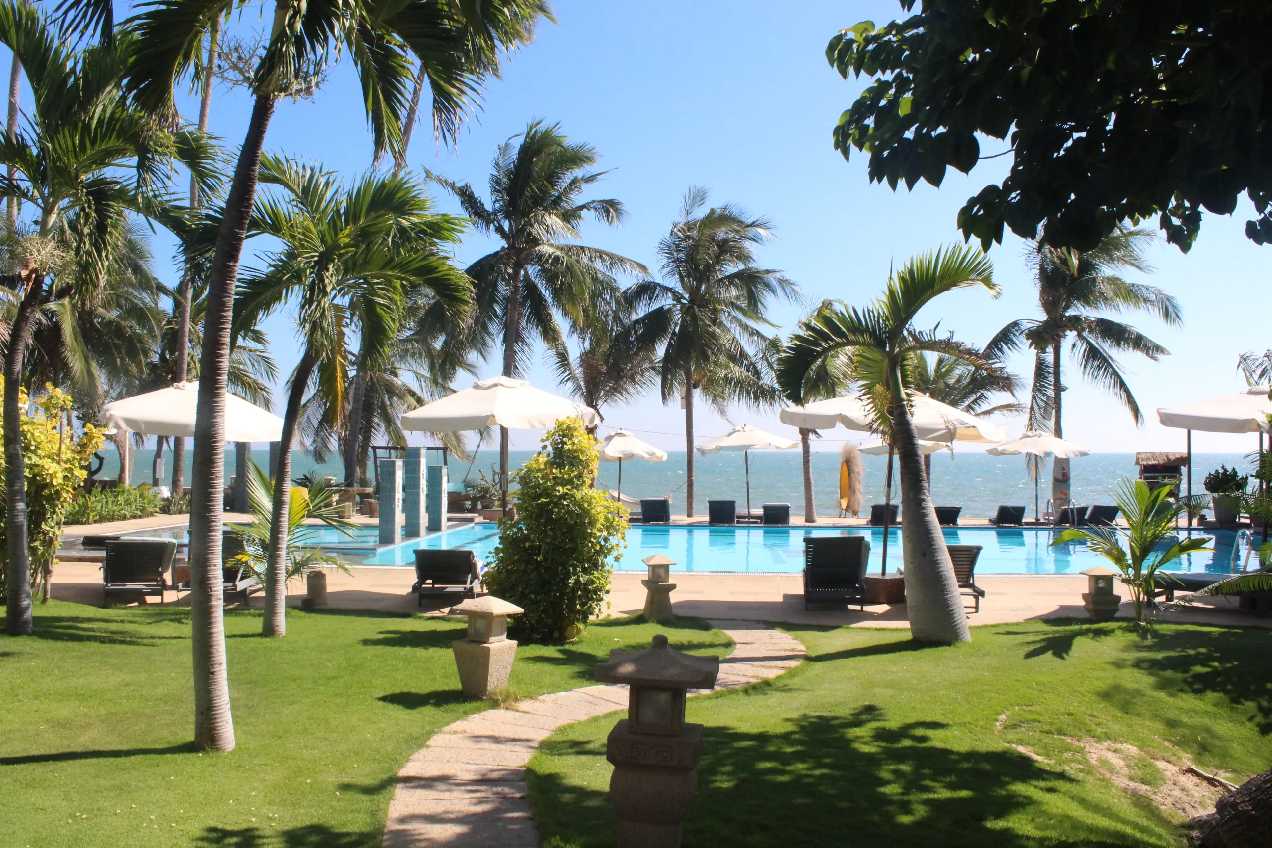 DYNASTY MUI NE BEACH RESORT