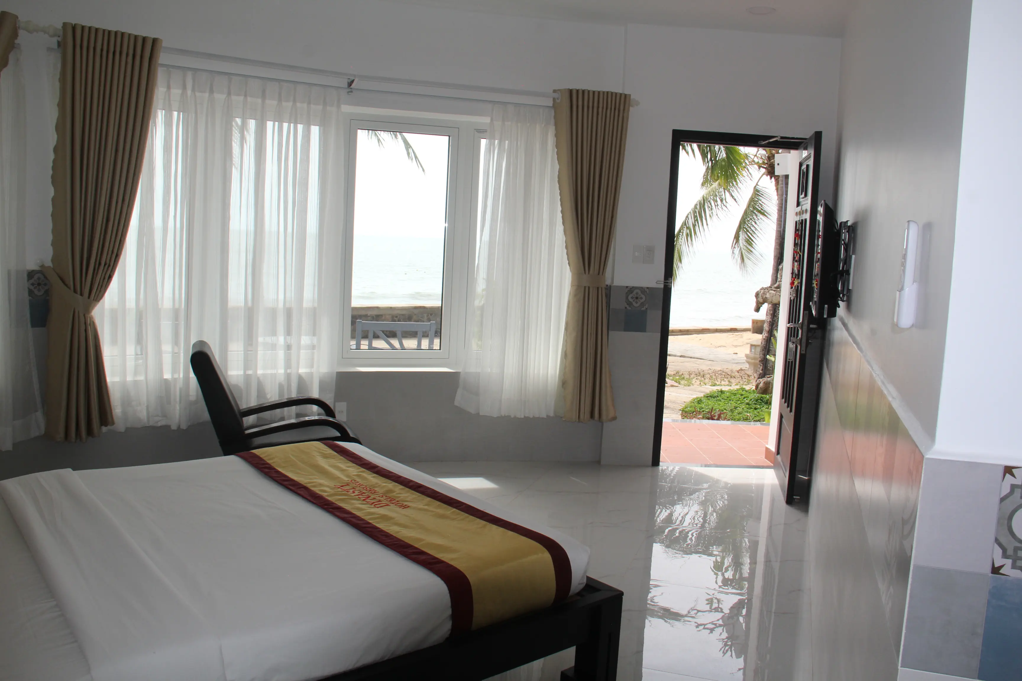 DYNASTY MUI NE BEACH RESORT