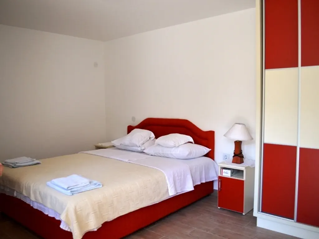 RATKO APARTMENTS