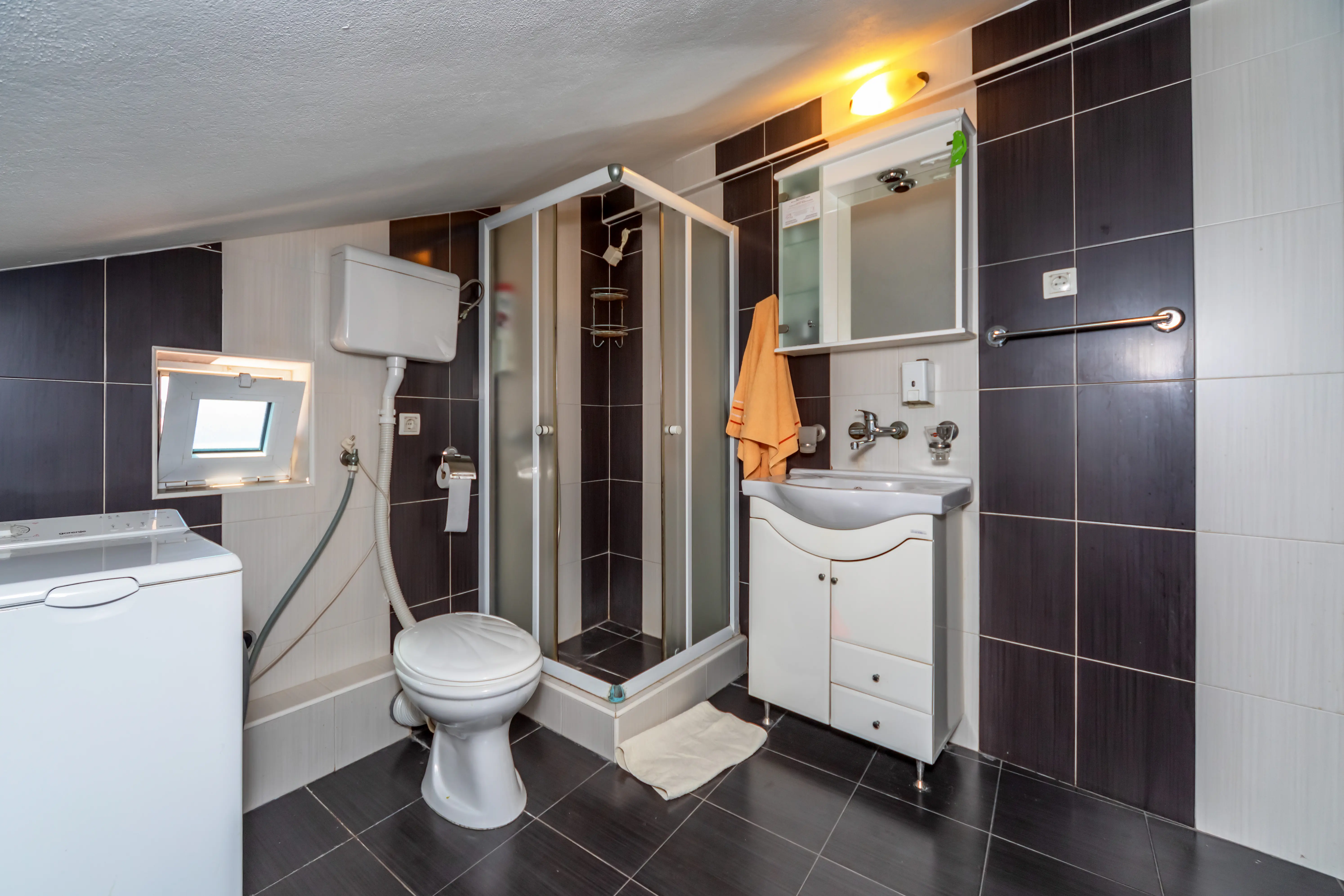 POD LOZOM ROOMS & APARTMENTS