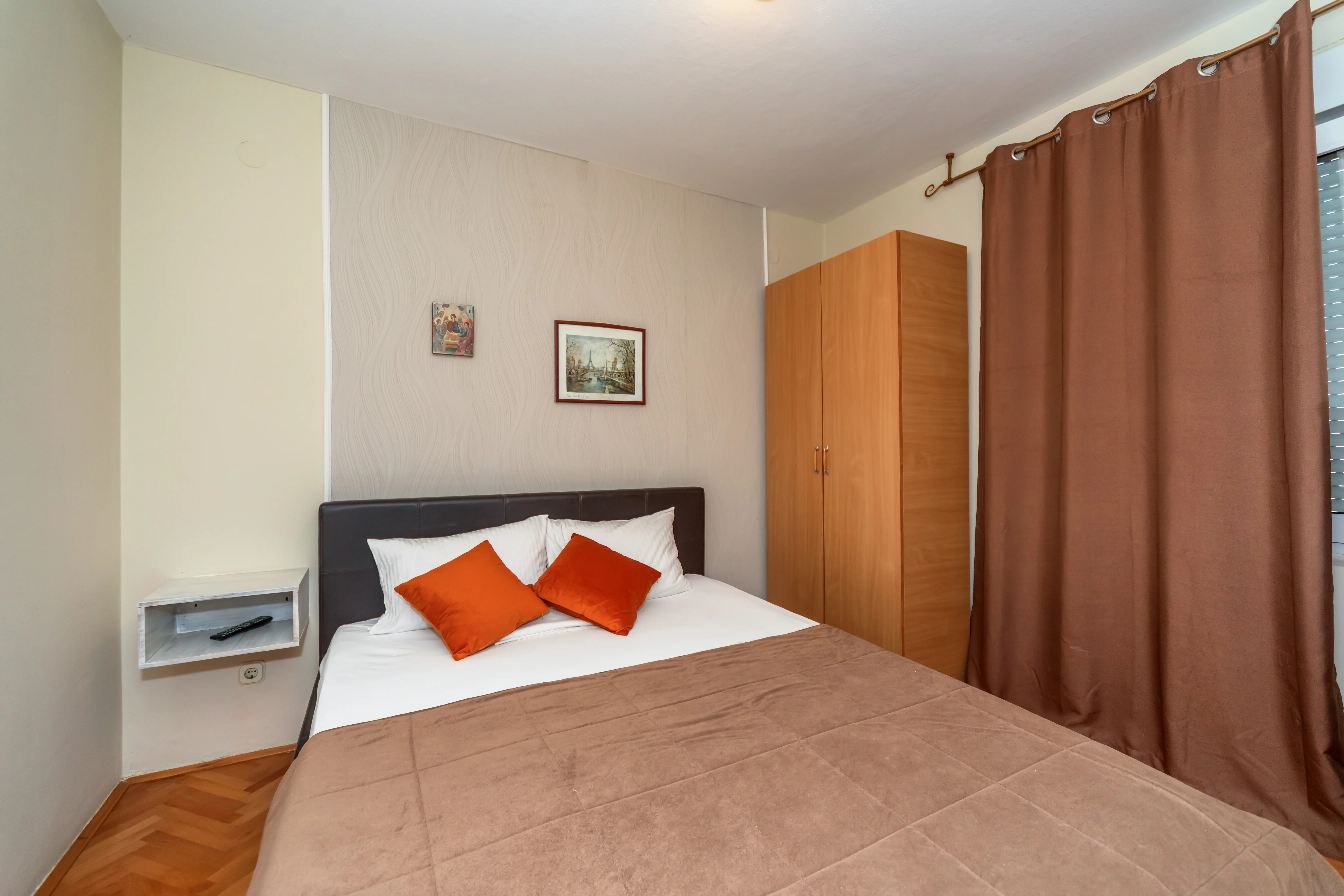 POD LOZOM ROOMS & APARTMENTS