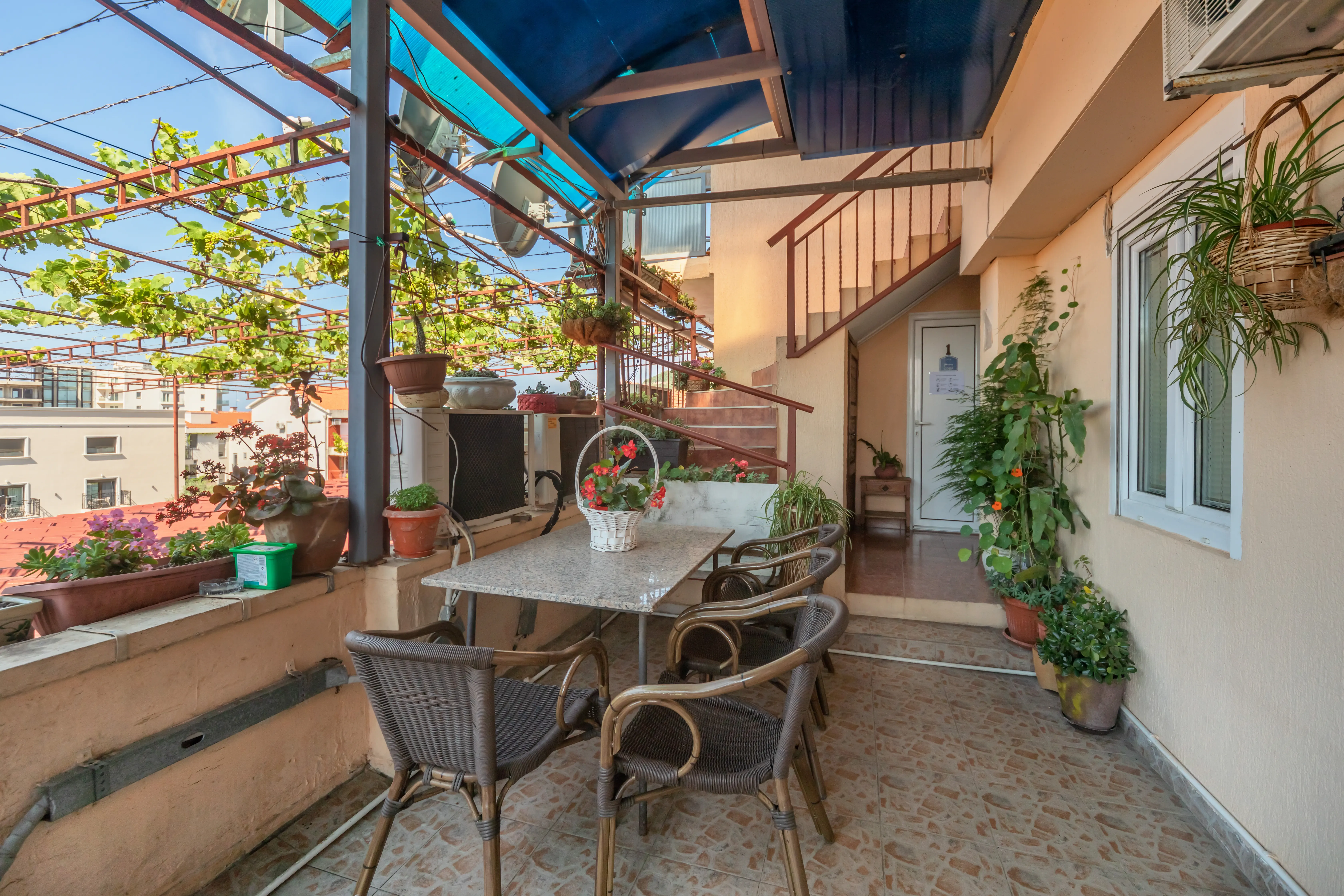 POD LOZOM ROOMS & APARTMENTS