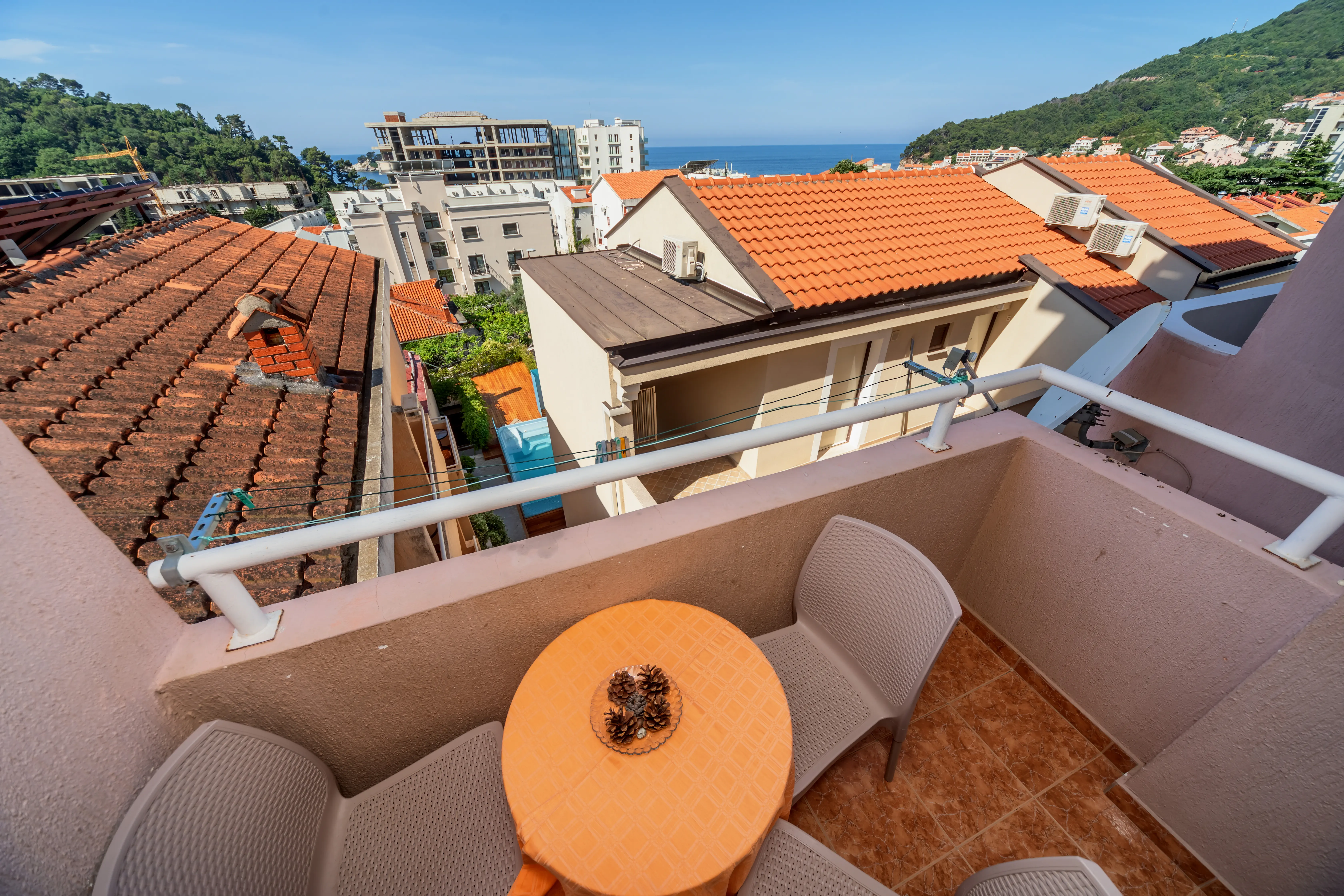 POD LOZOM ROOMS & APARTMENTS