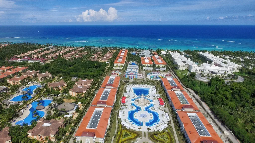 BAHIA PRINCIPE EXPLORE LEGEND (EX. BAHIA PRINCIPE FANTASIA, PUNTA CANA REPUBLICA DOMINICANA)