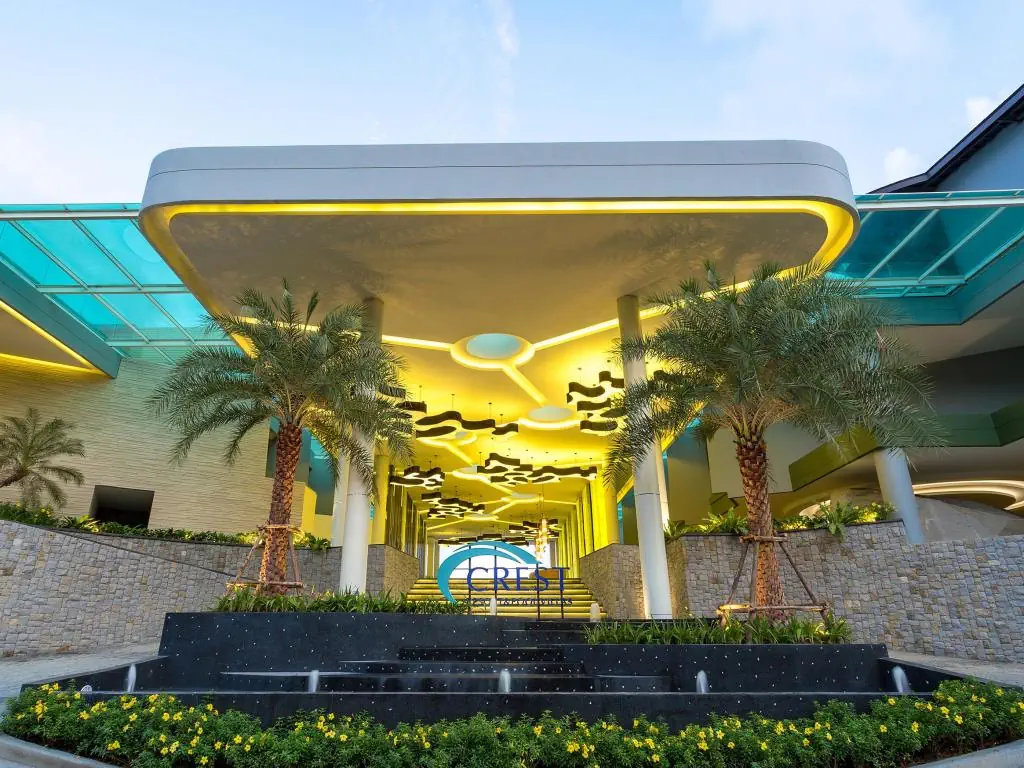 Crest Resort & Pool Villas photo 1