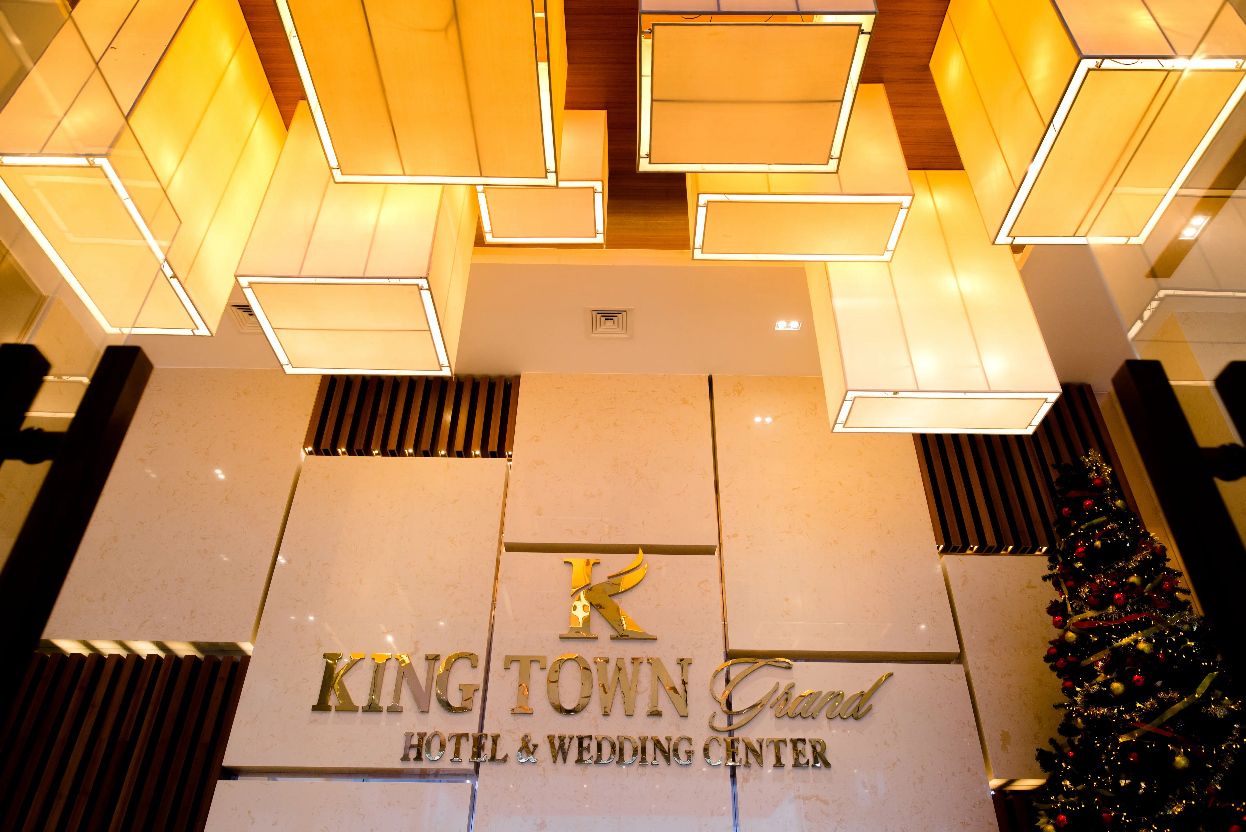 King Town Grand Hotel & Wedding Center - zdjęcie 2