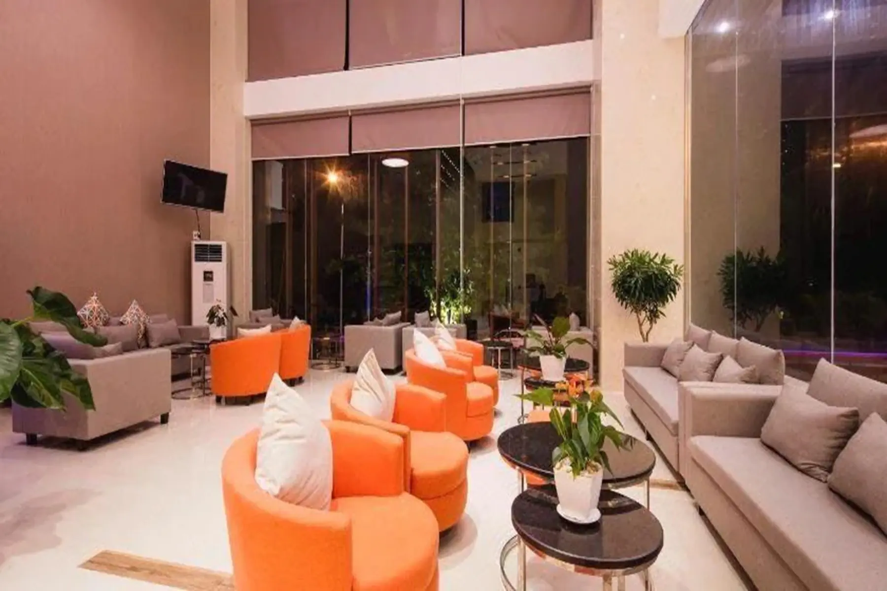 King Town Grand Hotel & Wedding Center - zdjęcie 5