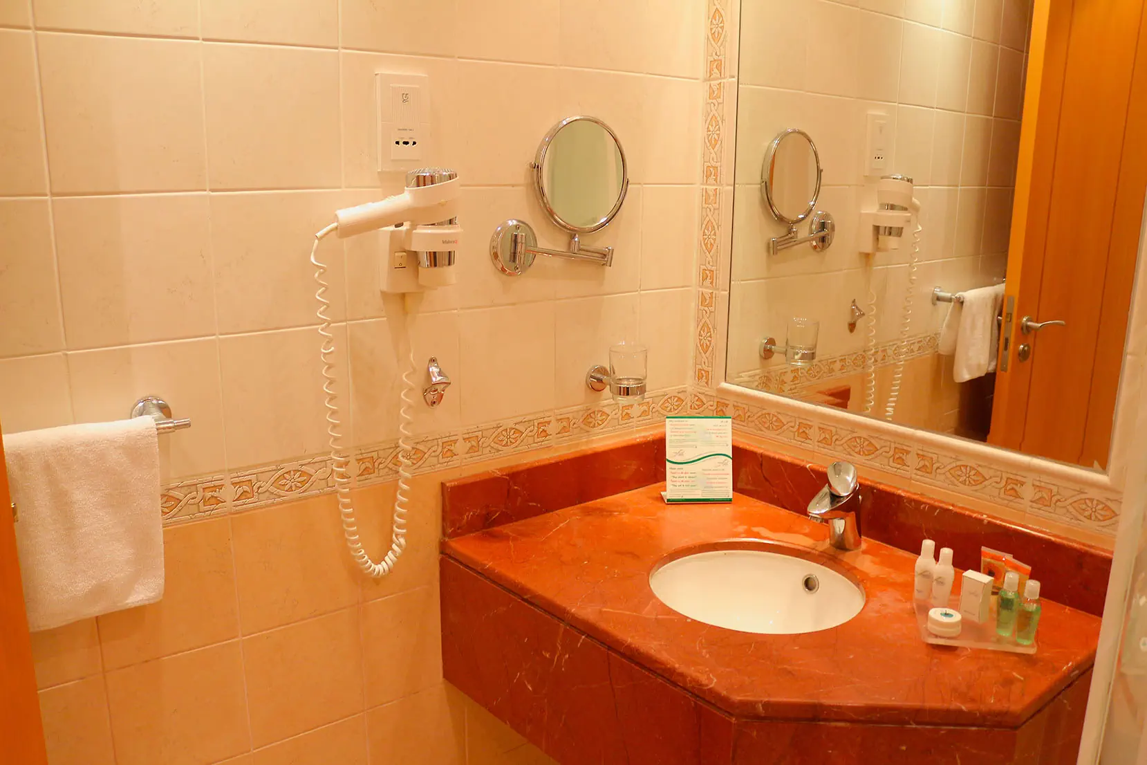 Sharjah Premiere Resort - zdjęcie 13