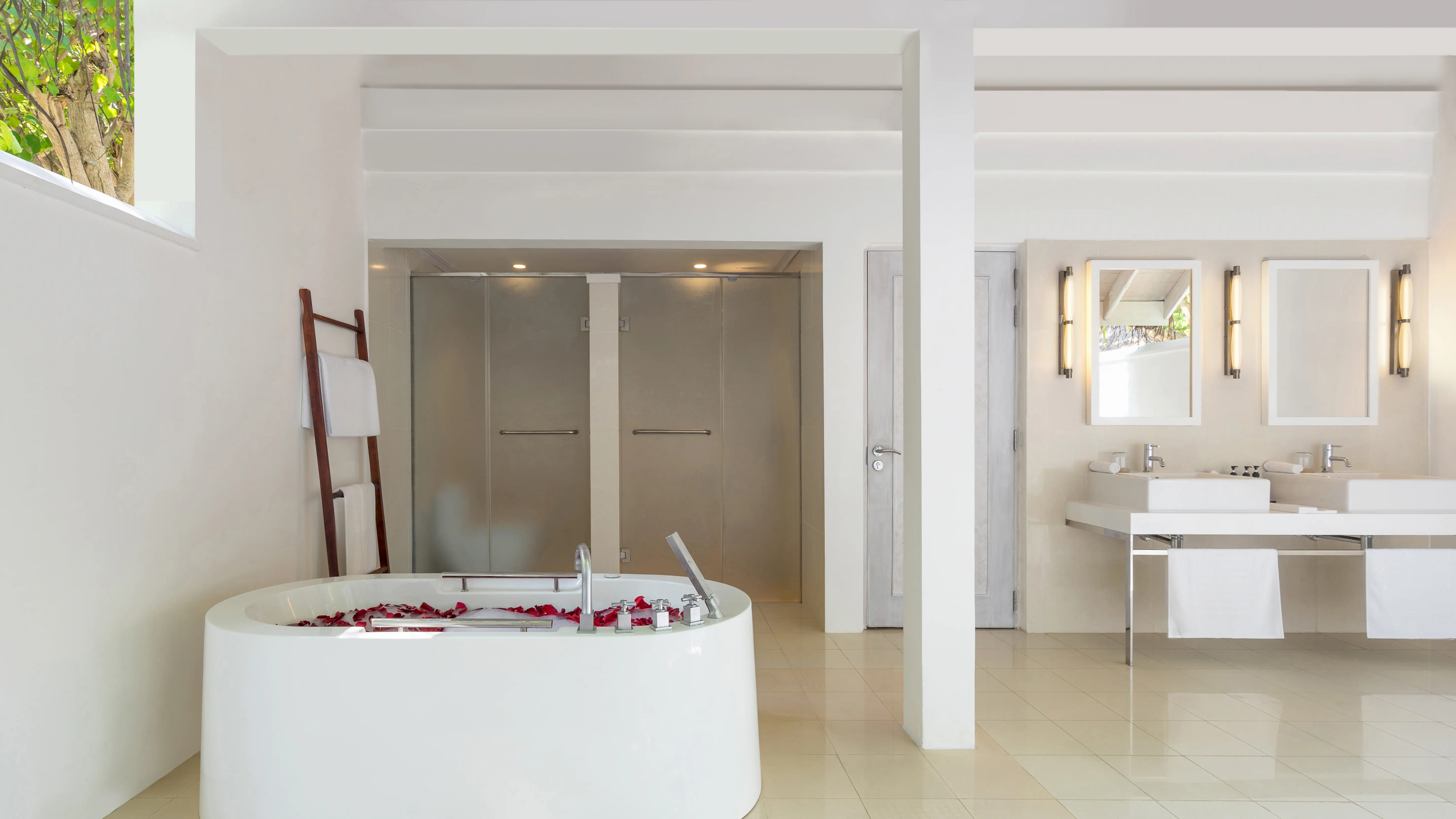 NH Maldives Kuda Rah Resort (ex Amaya Kuda Rah) - zdjęcie 19
