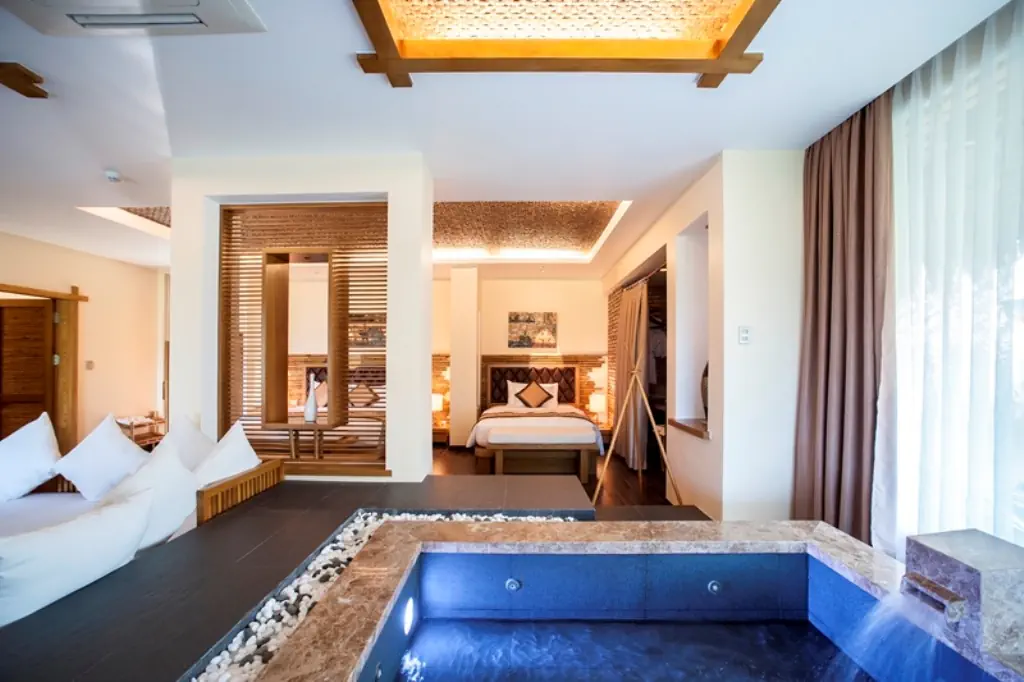 AROMA BEACH RESORT & SPA