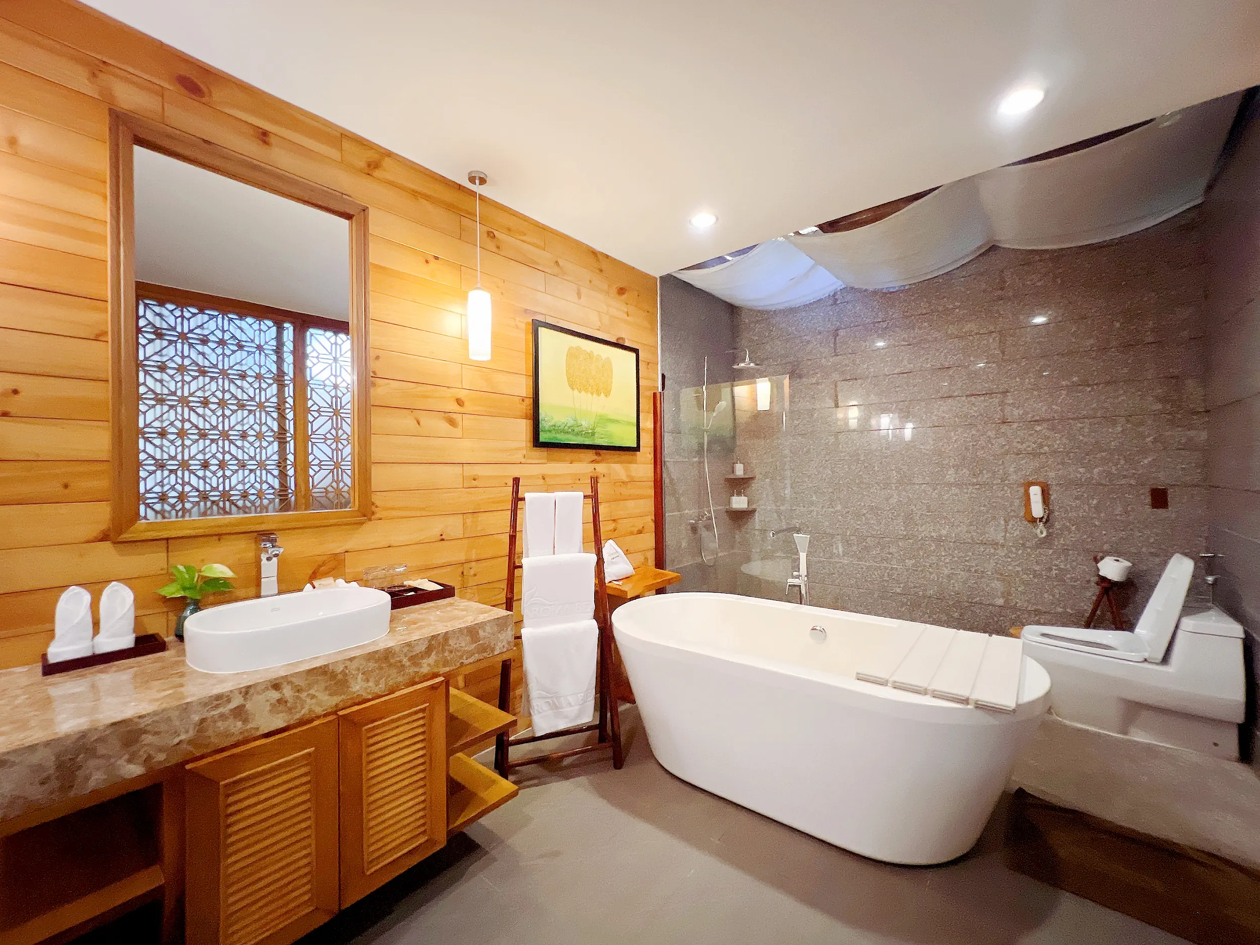 AROMA BEACH RESORT & SPA