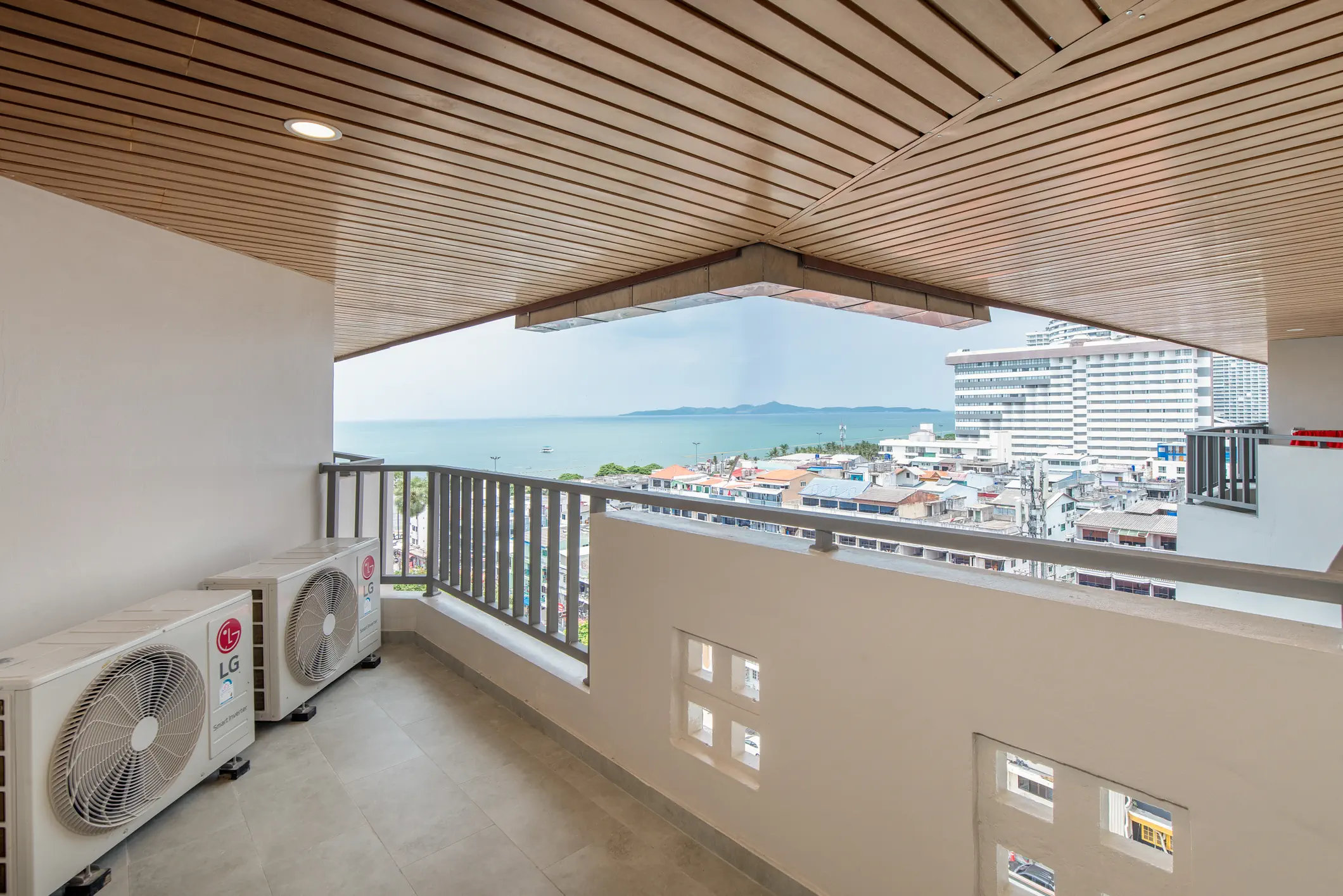 Jomtien Thani - zdjęcie 39