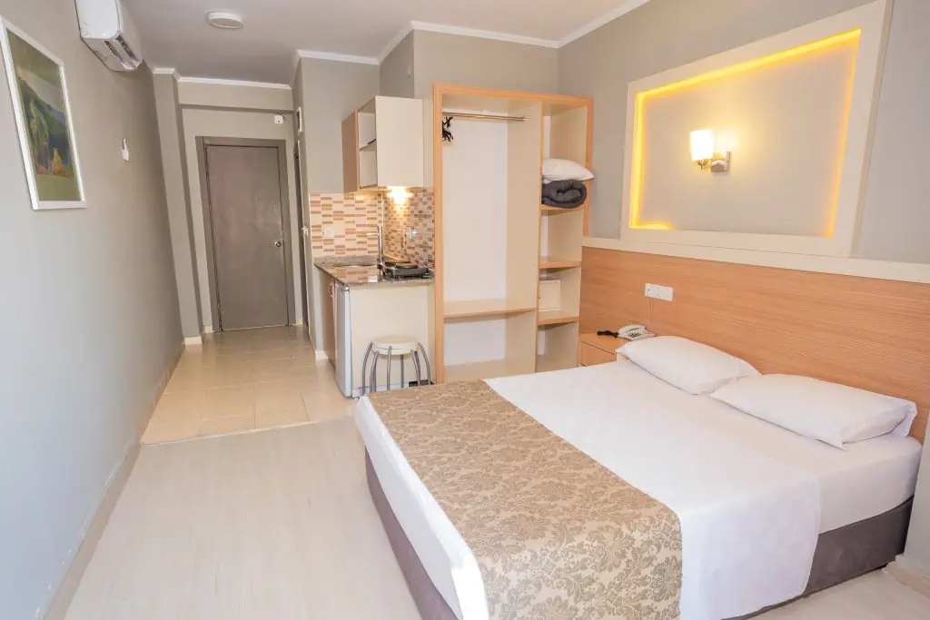 SUN CITY SIDE HOTEL
