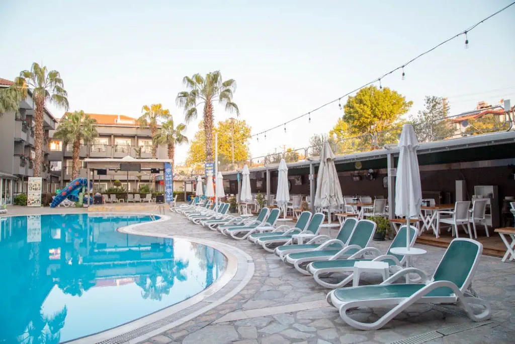 SUN CITY SIDE HOTEL