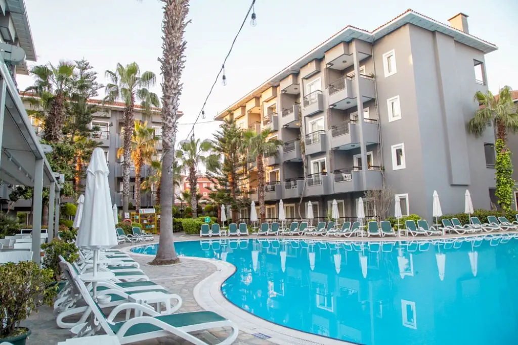 SUN CITY SIDE HOTEL